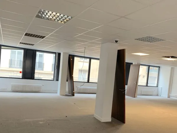 Bureaux 180 m²