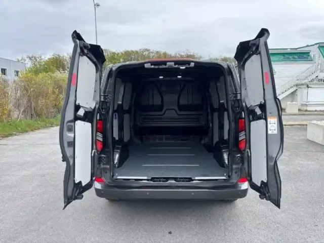 Ford Custom transit  fg 320 l1h1 2.0 ecoblue 136ch limited — photo 9