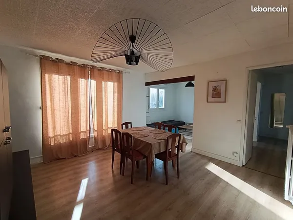 Appartement T3-4 lumineux avec balcon - comme neuf
