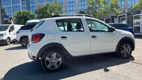 Dacia Sandero 1.0 ECO-G 100ch Stepway — photo 4