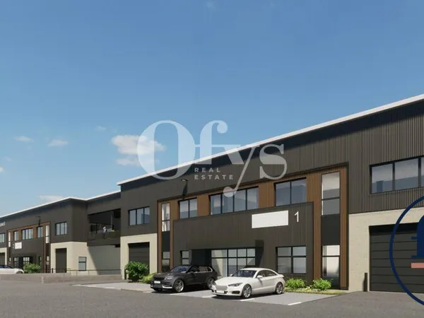 Local d'activité 3 800 m²