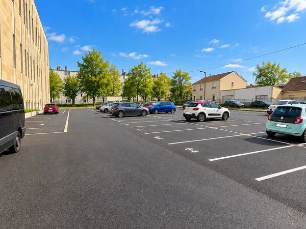 Parking a vendre