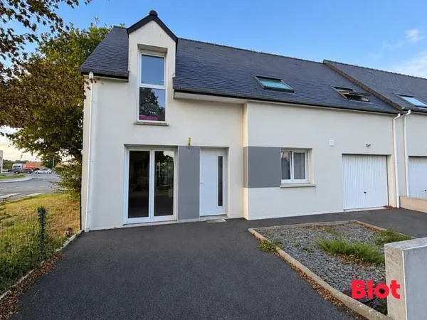 EXCLUSIVITÉ BLOT IMMOBILIER - SAINT-AUBIN-DU-CORMIER - MAISON 5 CHAMBRES - GARAGE