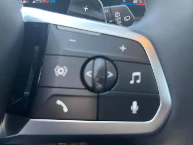 Bmw X1 sdrive18d 150ch m sport — photo 32