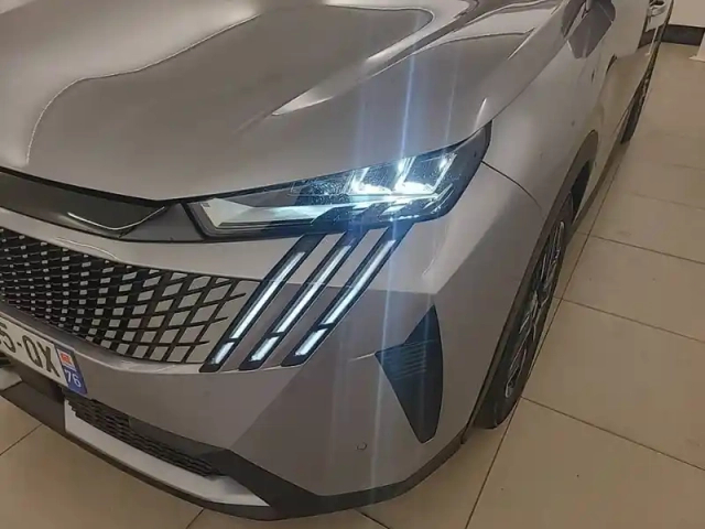 Peugeot 3008 hybrid 145 e-dcs6 — photo 79
