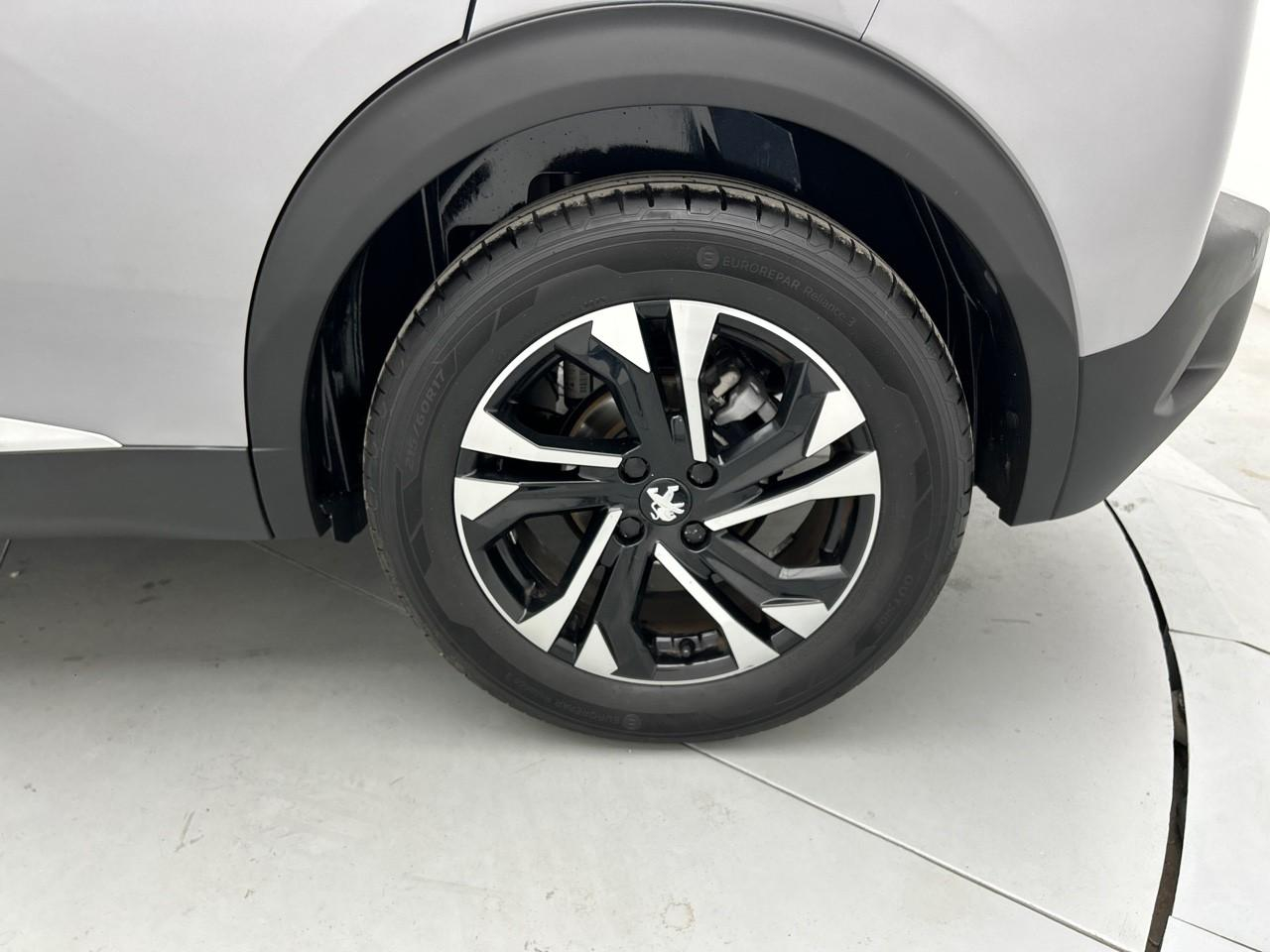 Peugeot 2008 puretech 130 s&s eat8 allure — photo 16