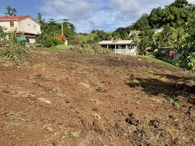 Terrain de 650 m² m²