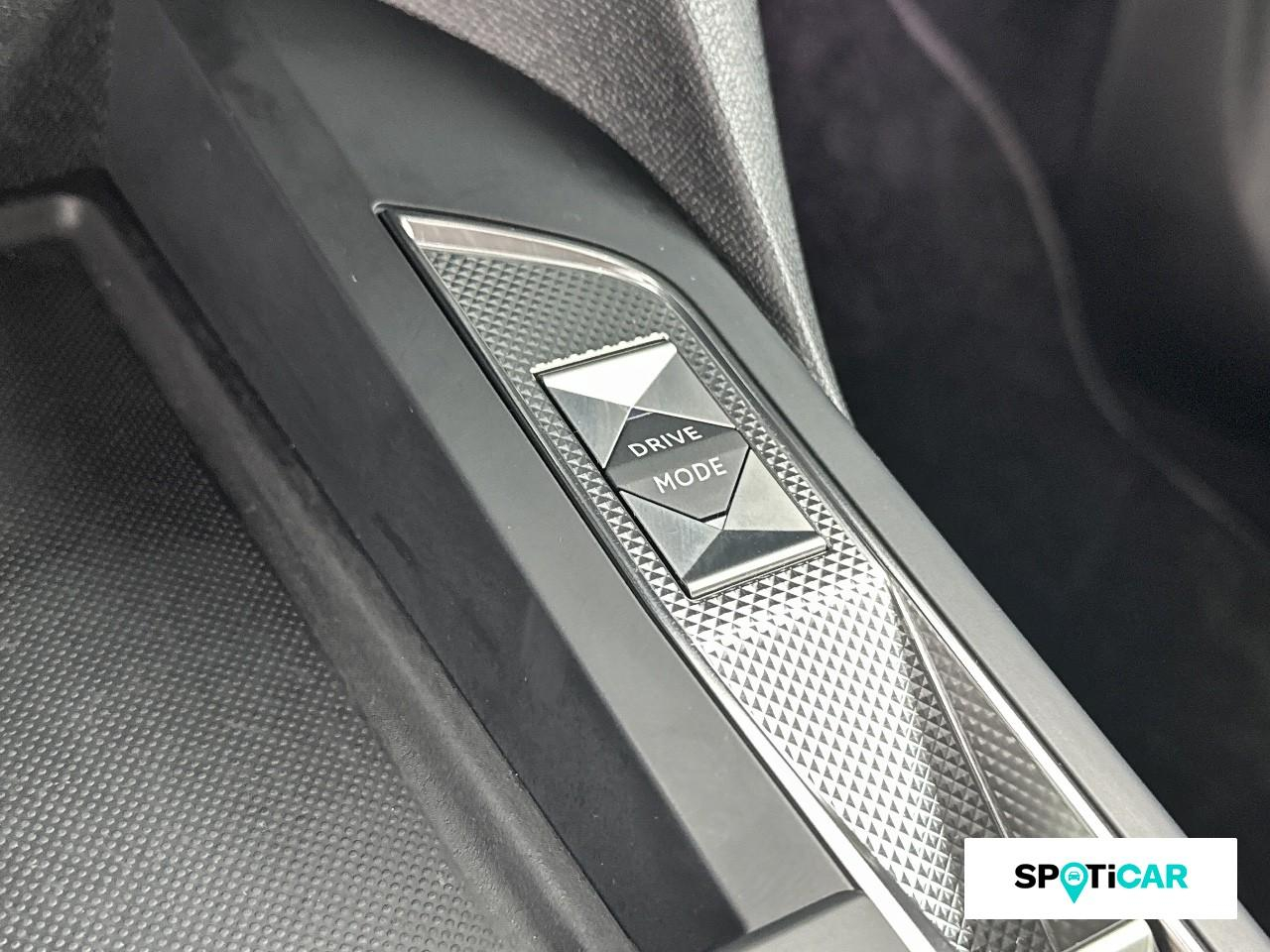 Ds Ds 3 crossback puretech 130ch louvre automatique — photo 19