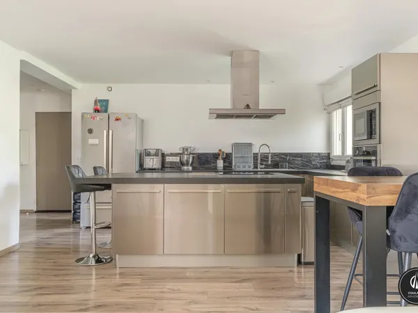 Marseille 8ème Pointe-Rouge à vendre appartement 4 pièces Proche des Plages