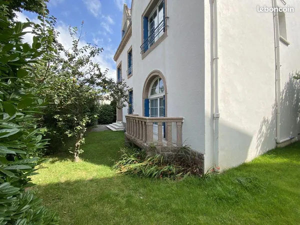Maison 9 pièces 260 m²
