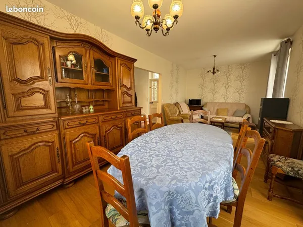 Propriété 4 pièces 79 m²