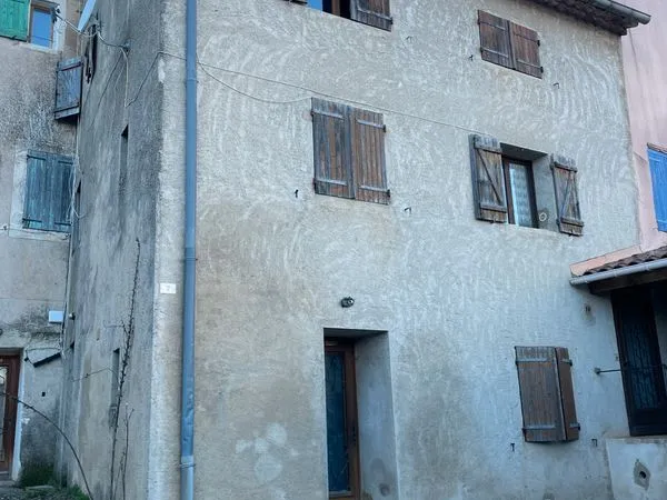 Immeuble 3 appartements + 3 parkings