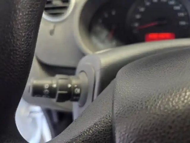 Renault Kangoo blue dci 80 — photo 39