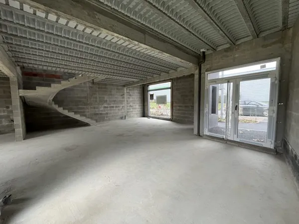 Local / bureaux 144 m2 ZAC