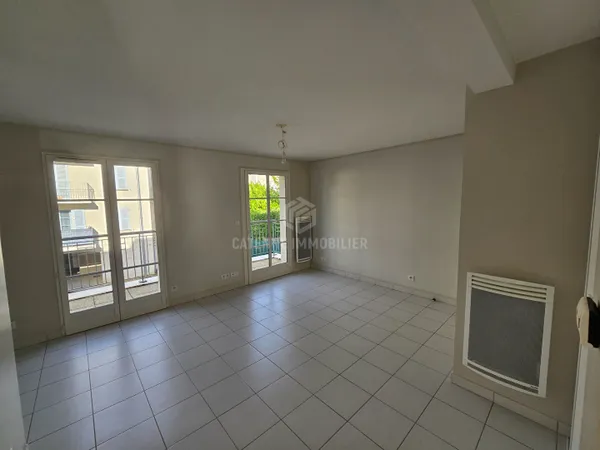 Appartement 3 pièces à vendre à Crépy-en-Valois (60800), centre-ville