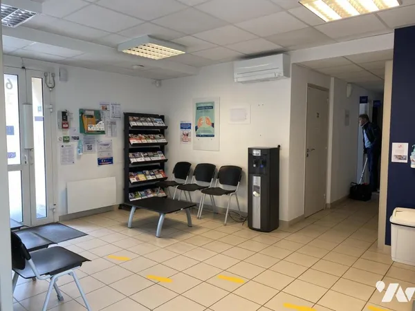 Local d'activités 147 m²