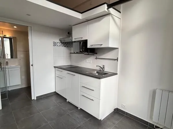 Studio 1 pièce 19 m²