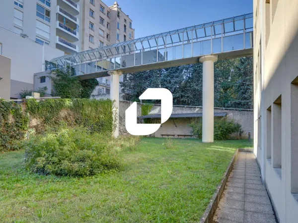 Bureaux 508 m²