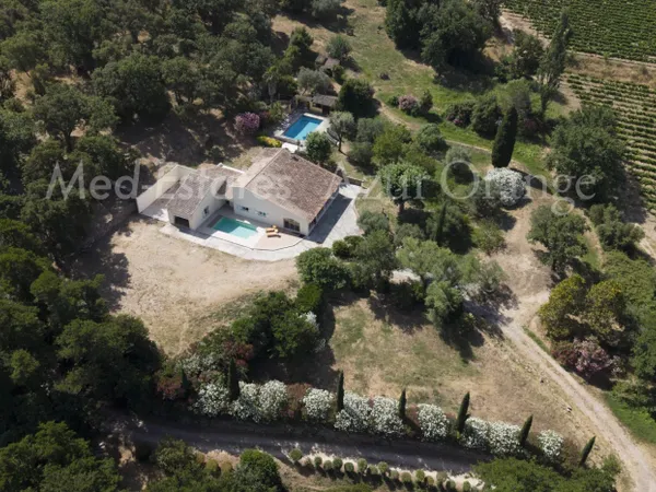 Villa avec maison d'amis avec piscine au Plan-de-la-Tour