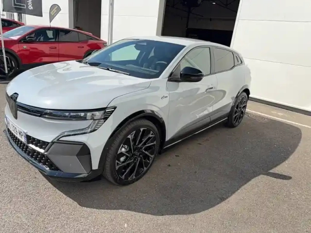 Renault Megane e-tech 220 ch autonomie confort