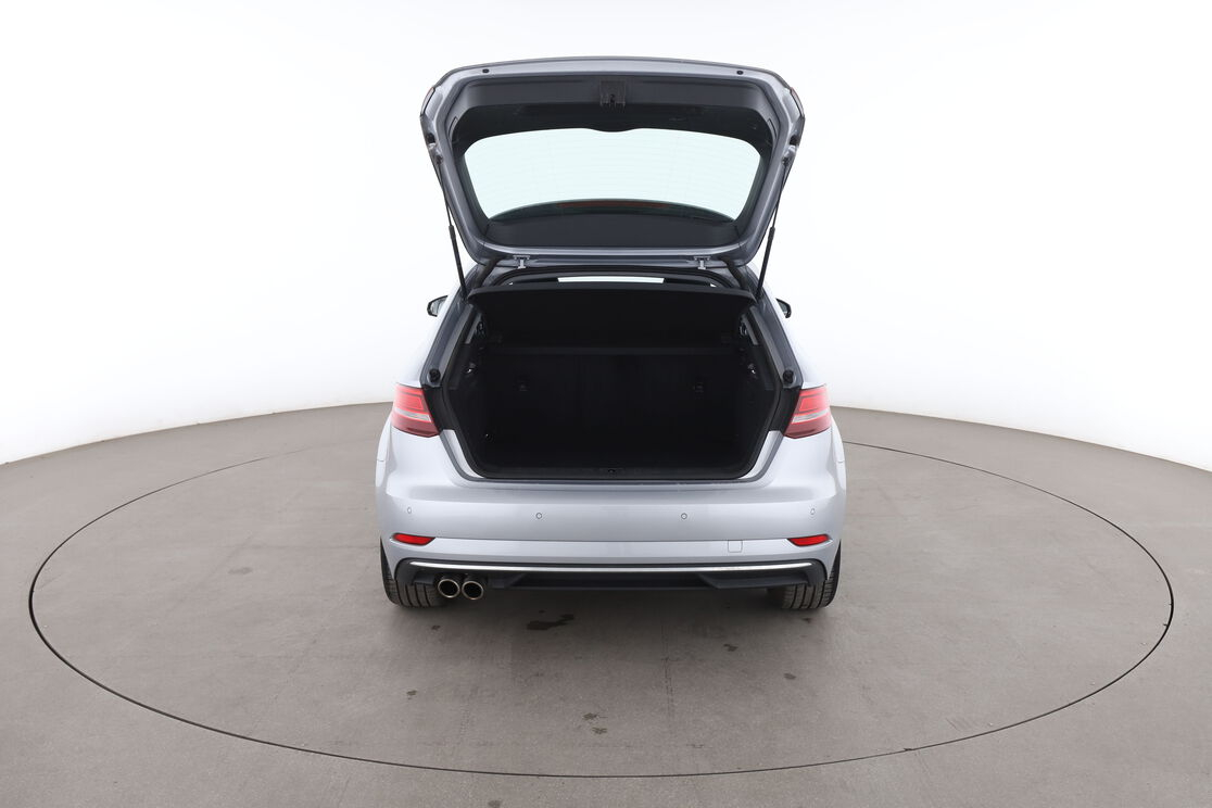 Audi A3 Sportback 35 TFSI COD S Tronic 7 — photo 15