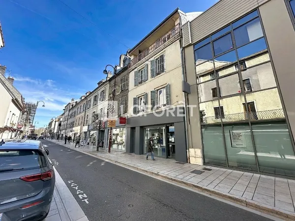 Local commercial 2 pièces 70 m²