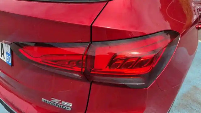 Mg Zs 1.5 l hybrid+ 197 ch — photo 24