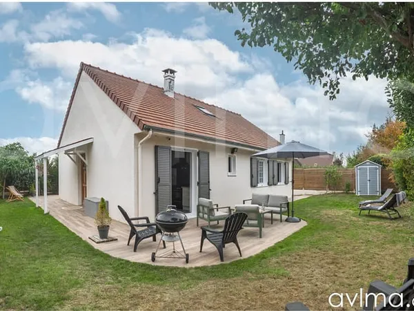 Feucherolles Maison familiale lumineuse avec duplex indépe