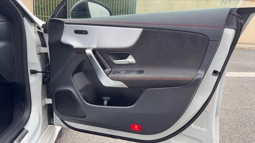 Mercedes Classe CLA Coupe 2.0 200D 150 - AMG Line – 2019 – 109000 km – Diesel – Boîte Automatique — photo 37