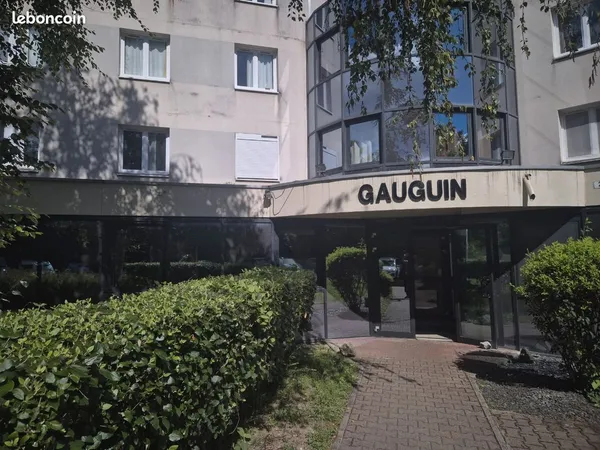 Studio meuble a vendre dans residence etu