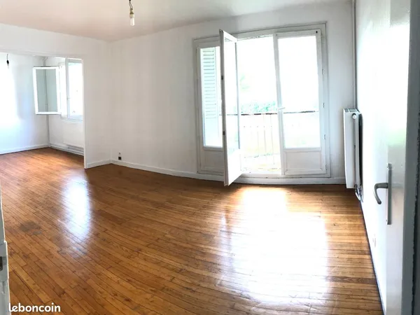 À LOUER - T5 de 90 m² - SASSENAGE