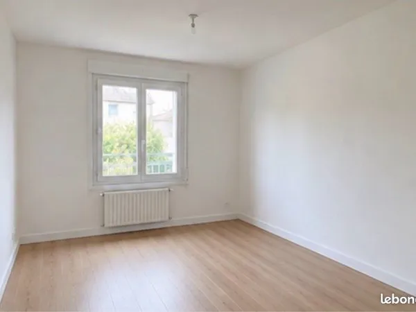 Appartement T2 60m2 - plein bourg