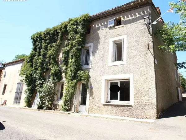 Grande maison de village avec terrain non attenant