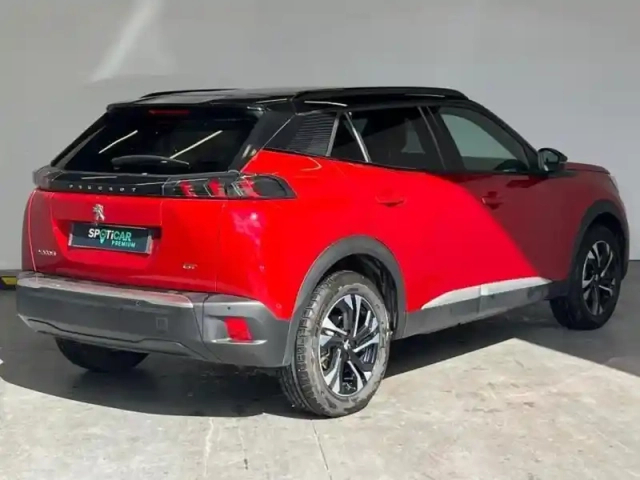 Peugeot 2008 e- 136ch gt — photo 4