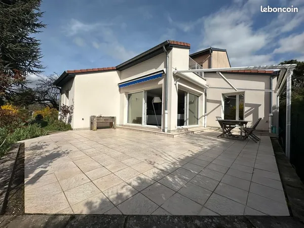 Maison 7 pièces 171 m²