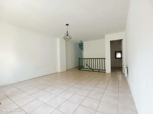 Maison 3 pièces 90 m²