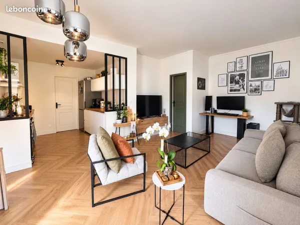 Appartement rénové avec terrasse, Chaponost