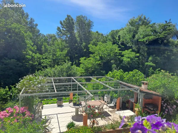 Maison 96m² sur terrain de 746m²