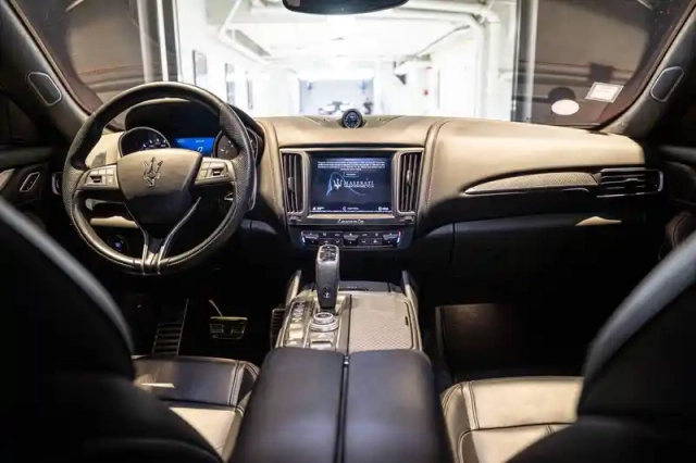 Maserati Levante 3.0 v6 bi-turbo 350 q4 — photo 15