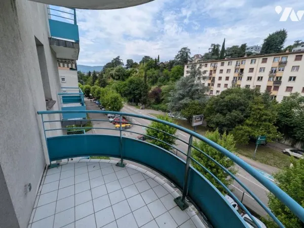 Appartement 4 pièces 90 m²