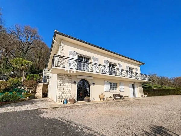Maison 5 pièces 224 m²