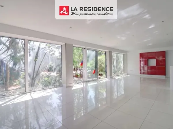 Maison 12 pièces 315 m²