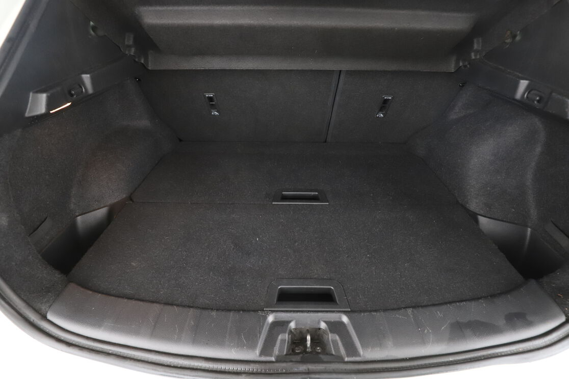 Nissan Qashqai 1.5 dCi Connect Edition — photo 16