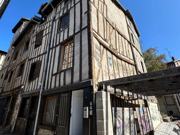 IMMEUBLE EN HYPER CENTRE