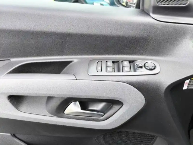Peugeot Rifter m diesel 100 ch manuelle 5pl — photo 60