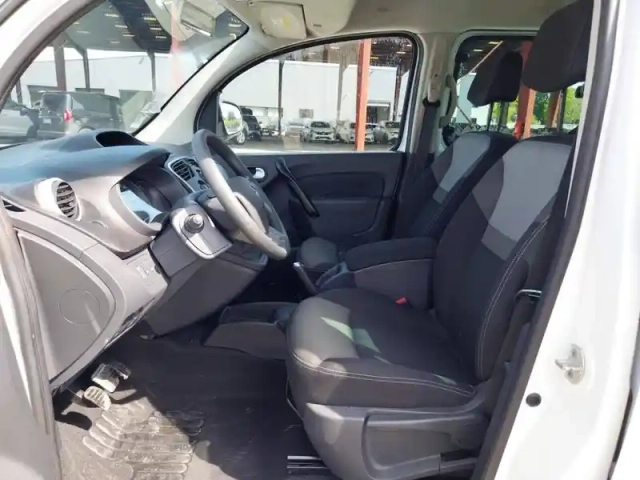 Renault Kangoo blue dci 95 — photo 9