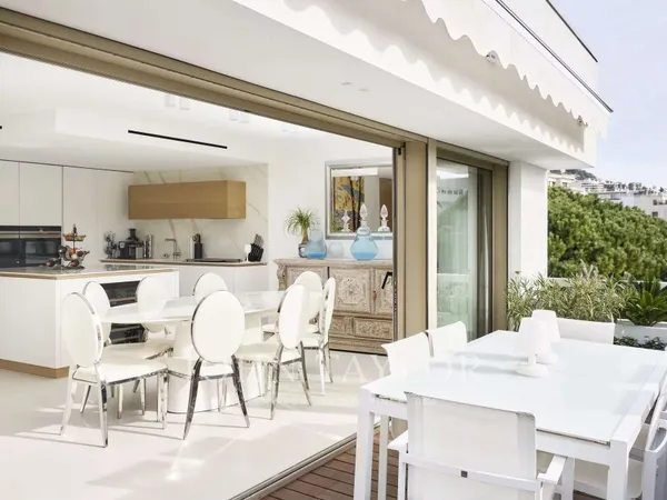 Appartement 5 pièces 165 m²