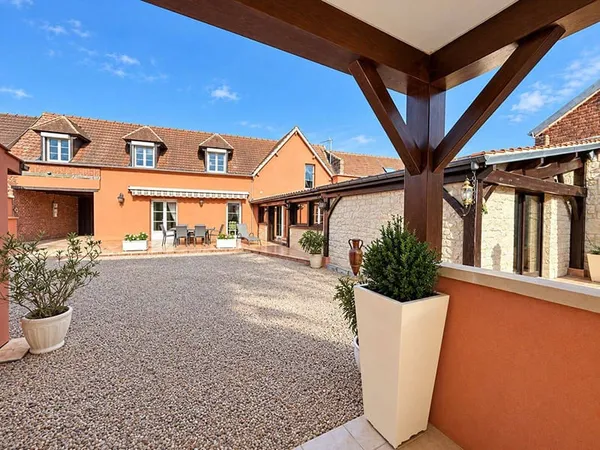 Maison 9 pièces 202 m²