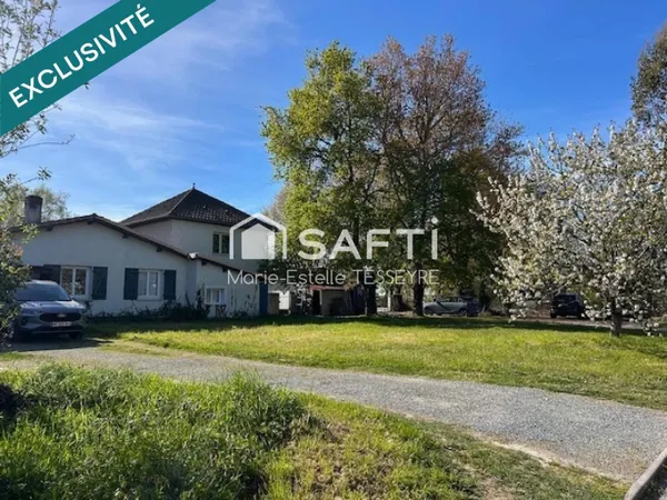 Maison 10 pièces 218 m²