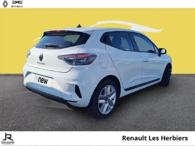 Renault Clio 1.5 blue dci 100ch evolution - 24 — photo 12
